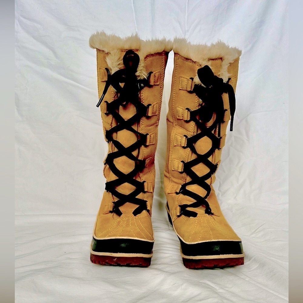 Sorel Trivoli Mid Calf Women's Tan Suede Winter Boots Sz. 9